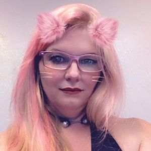 Meet your Posher, Vicki